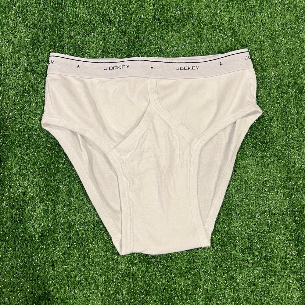 🩲 NEW! SIZE 38 JOCKEY WHITE COTTON BRIEFS
